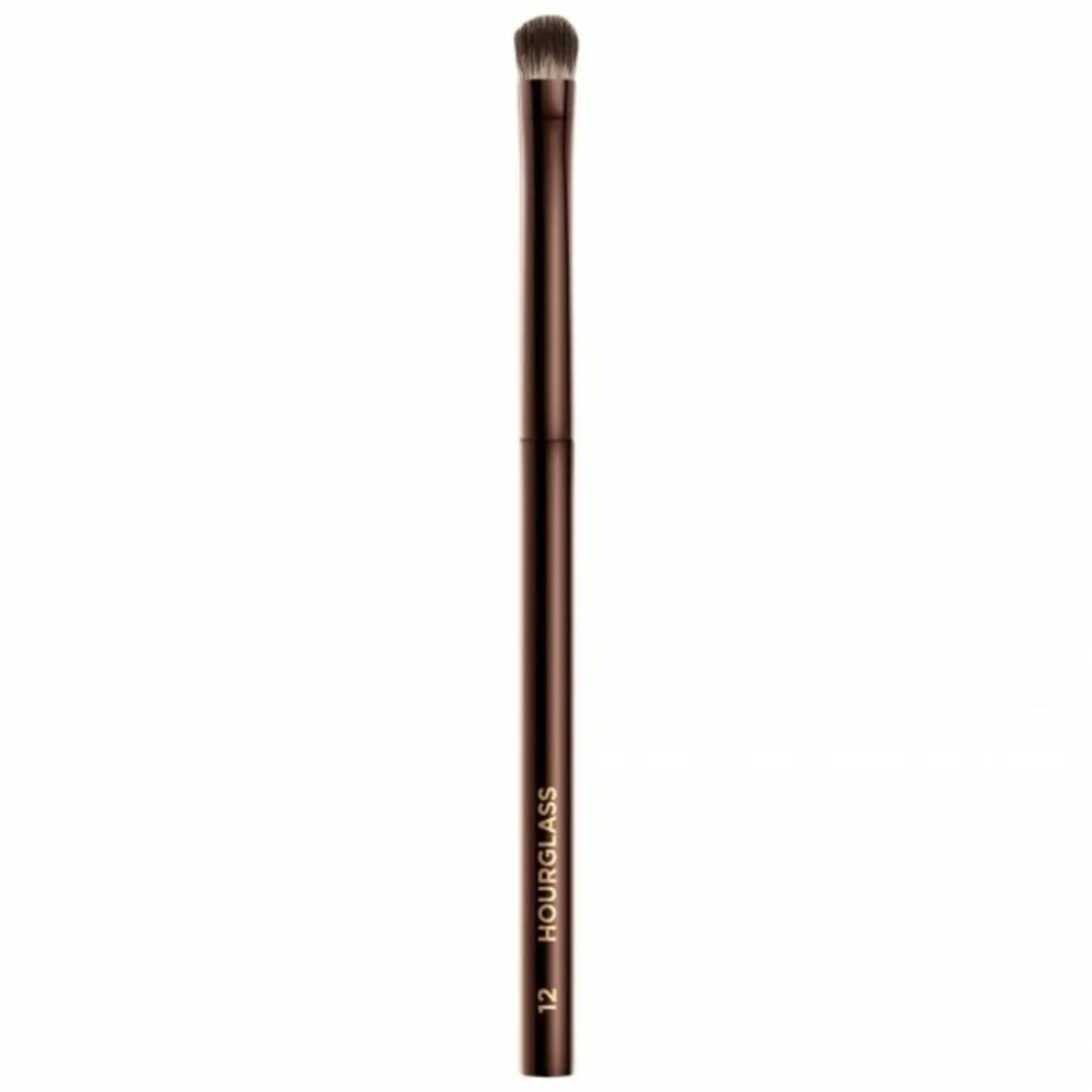Brush No 12 - Beveled Shadow - Hourglass v:2070172
