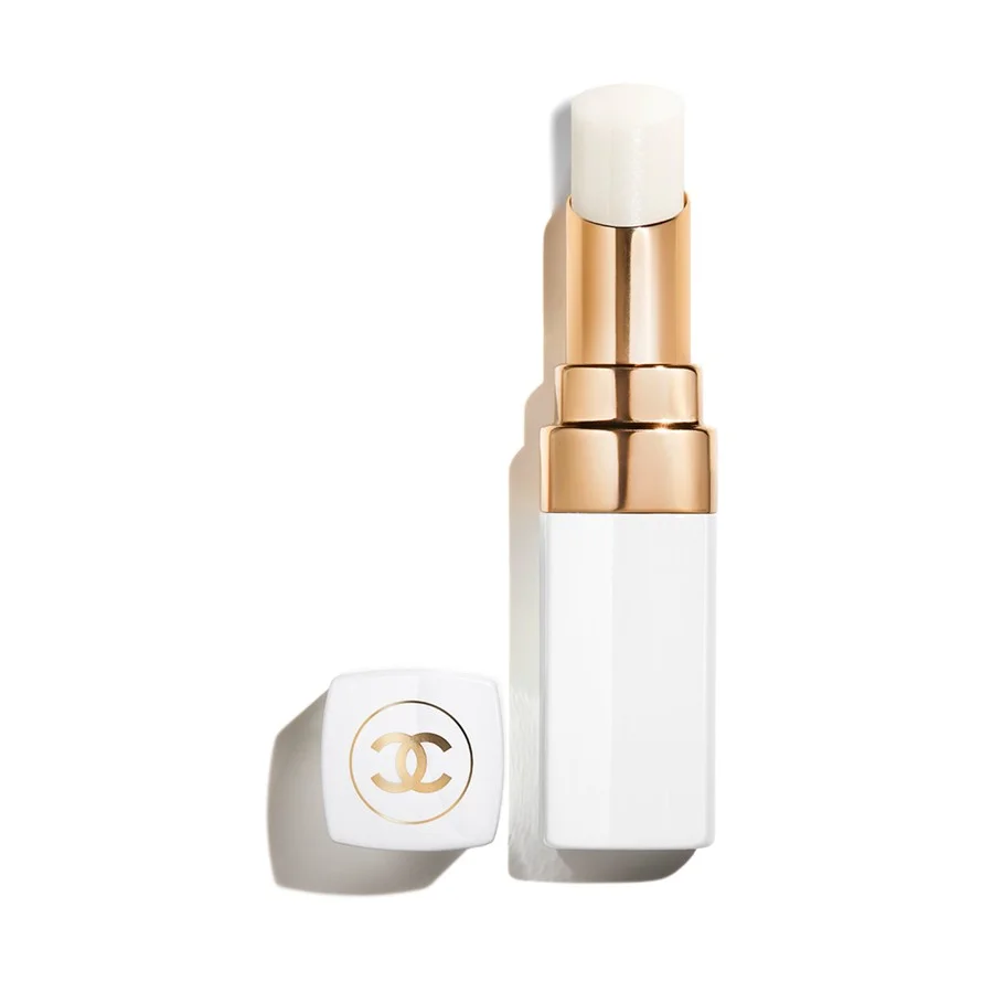 A HYDRATING TINTED LIP BALM THAT OFFERS BUILDABLE COLOUR FOR BETTER-LOOKING LIPS, DAY AFTER DAY 912 Dreamy White – CHANEL v:8622831 A HYDRATING TINTED LIP BALM THAT OFFERS BUILDABLE COLOUR FOR BETTER-LOOKING LIPS, DAY AFTER DAY 912 Dreamy White – CHANEL v:8622831